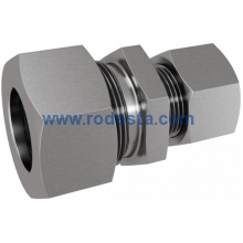 Straight reducer coupling